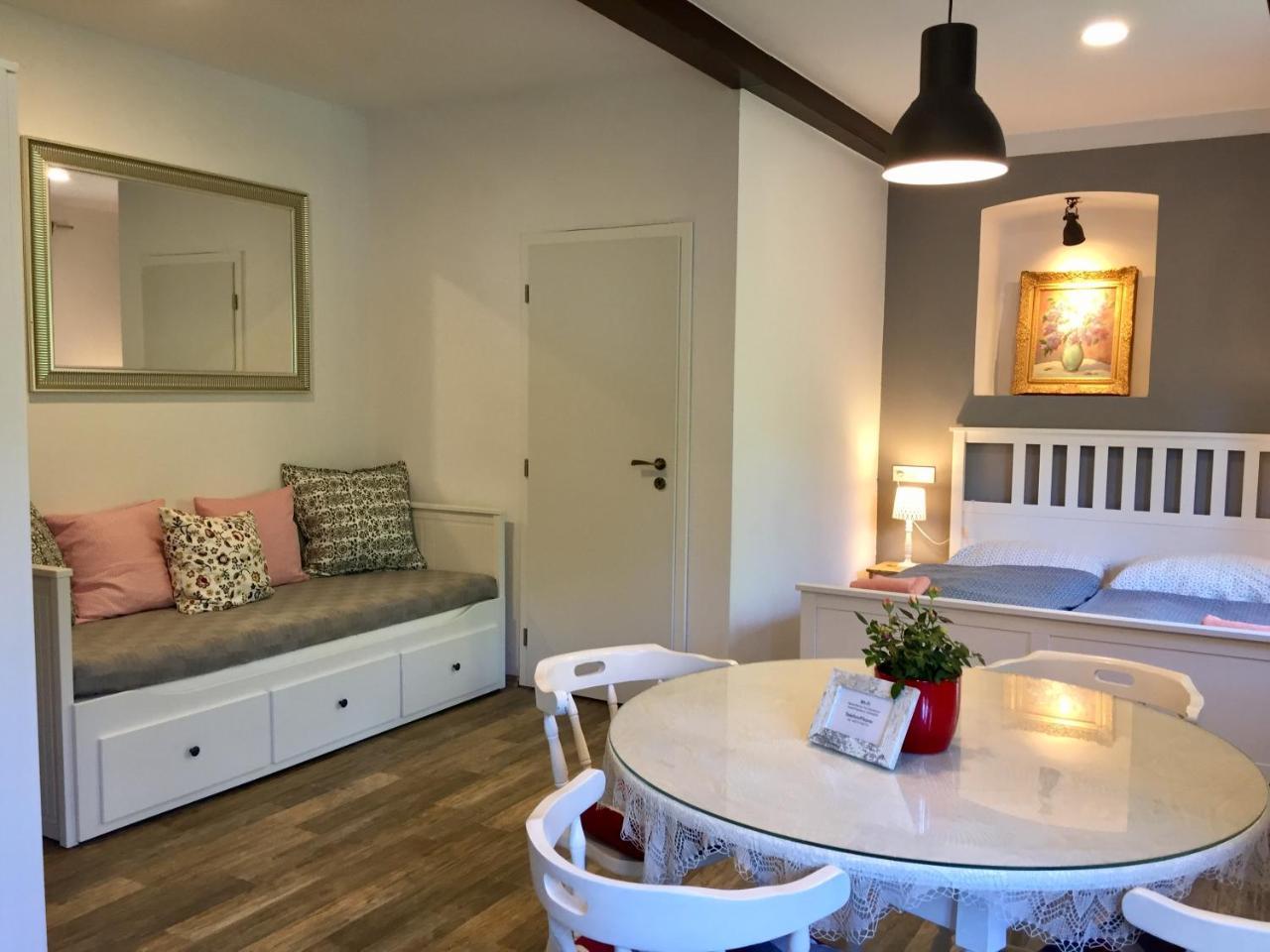 Český Krumlov Apartments Pod Kamenem מראה חיצוני תמונה